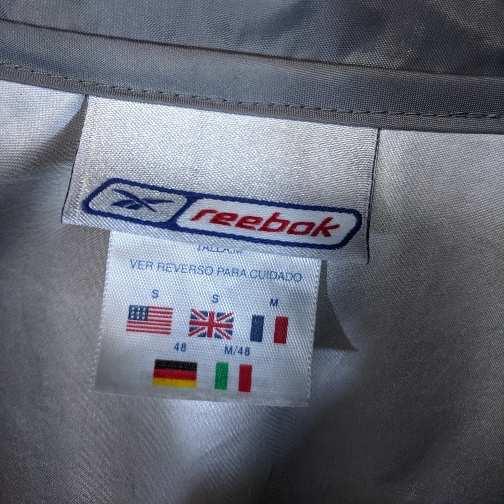 Reebok Performance Windbreaker - Picture 5 of 5